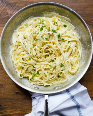 Fettuccine Alfredo