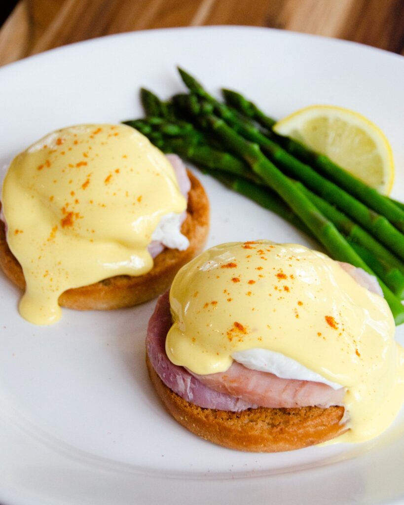 Island Style Hollandaise Sauce with Eggs Benedict Recipe Recipe - Da Vine  Hawaii