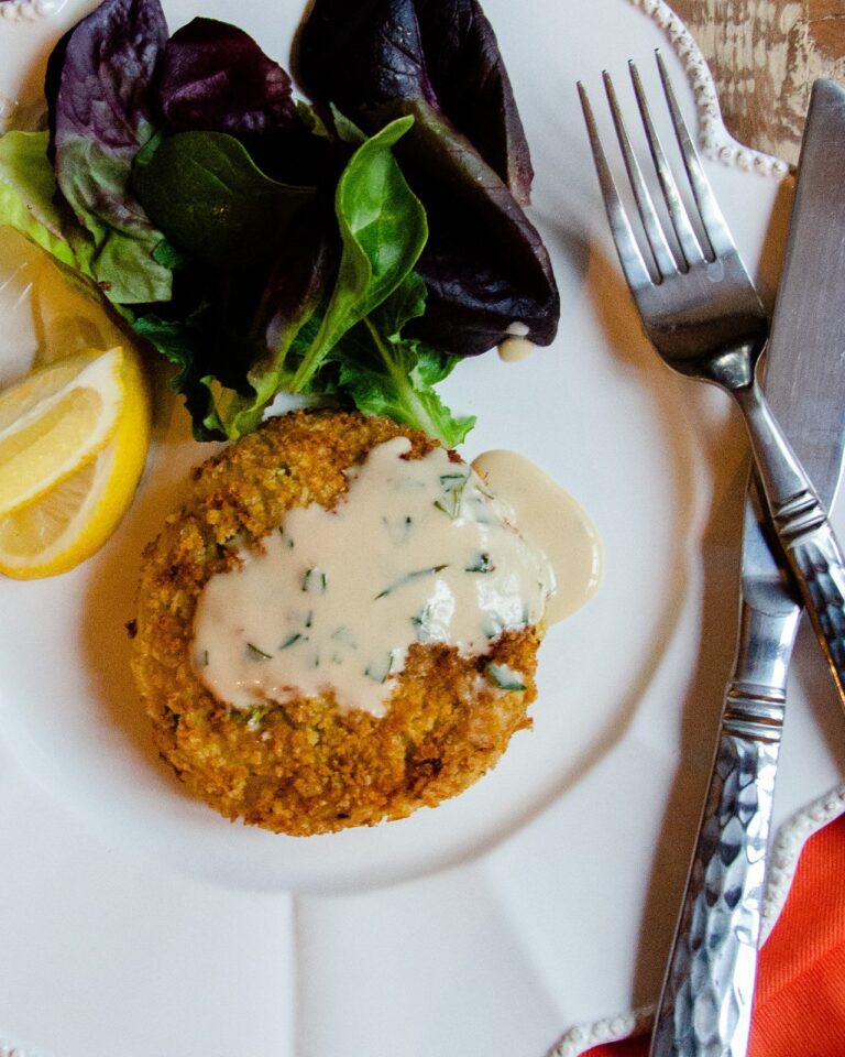 Crab Cakes | Blue Jean Chef - Meredith Laurence