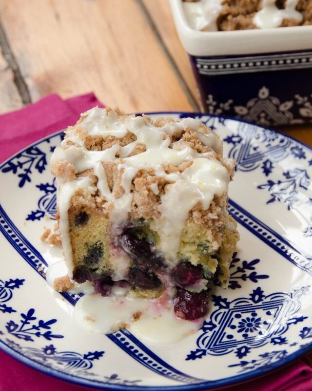 vegan blueberry crumb cake