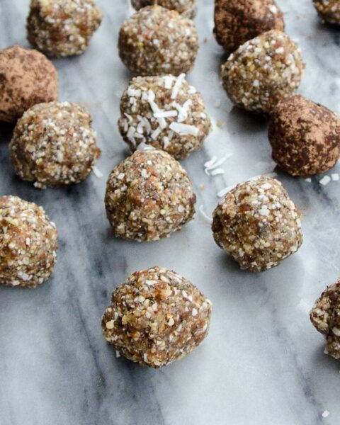Paleo Power Bites (or just really tasty coconut date balls!)
