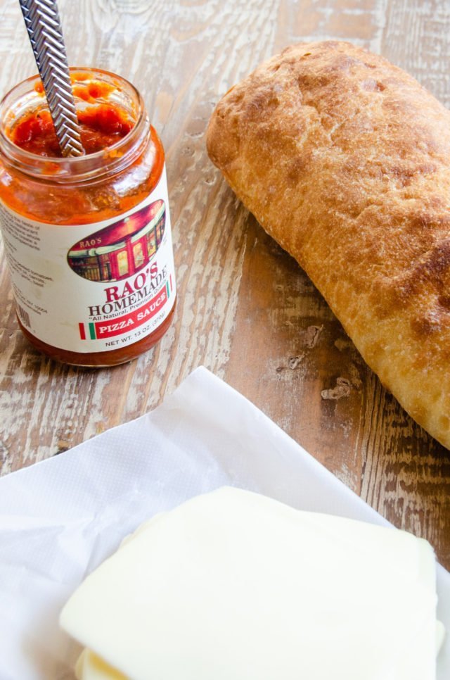 Pizza sauce, cheese and ciabatta - all ingredients for air-fried pizza burgers.