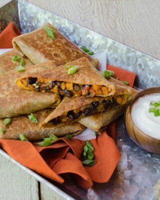 Veggie and Black Bean Burrito Pockets