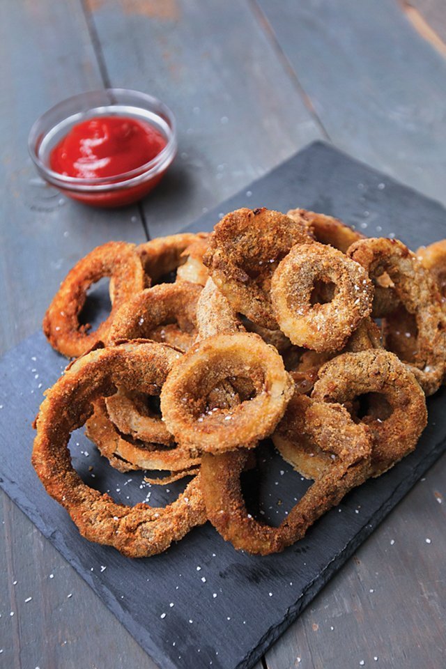 Crispy Onion Rings: the easy and tasty appetizer recipe with surprise cheese