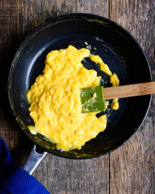 How to Scramble Eggs