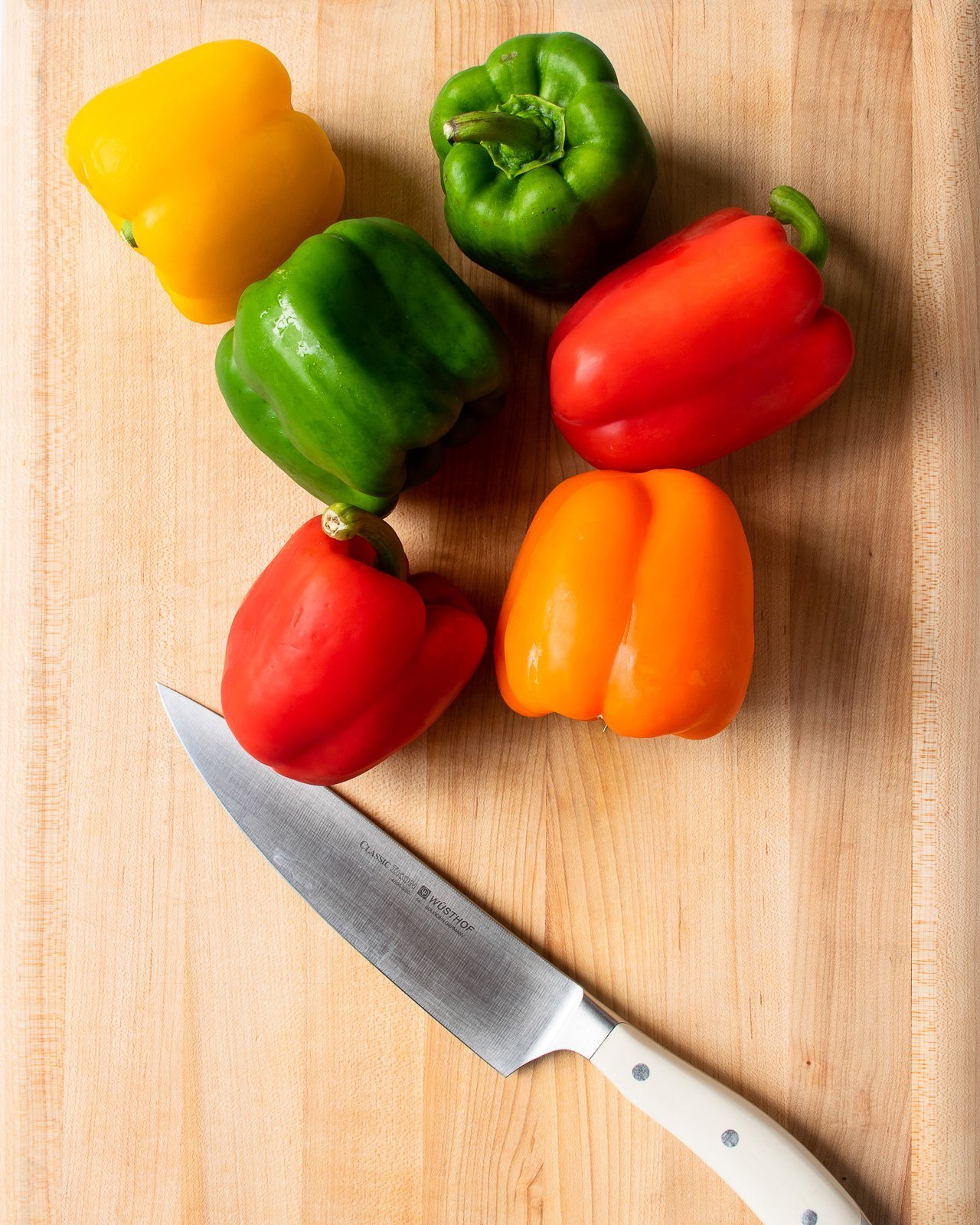 Bell pepper cutter