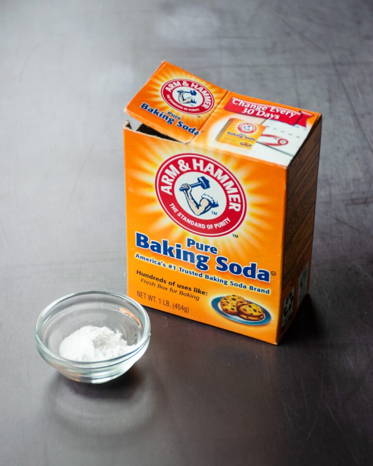 Baking Soda vs Baking Powder Blue Jean Chef Meredith Laurence