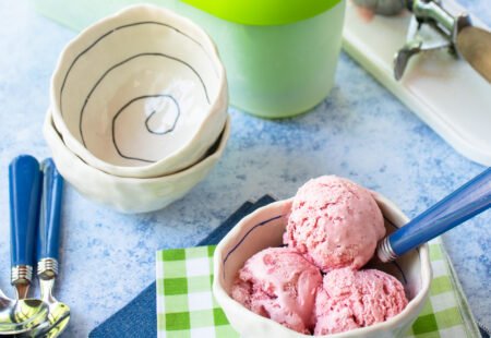 Easy Homemade Strawberry Ice Cream