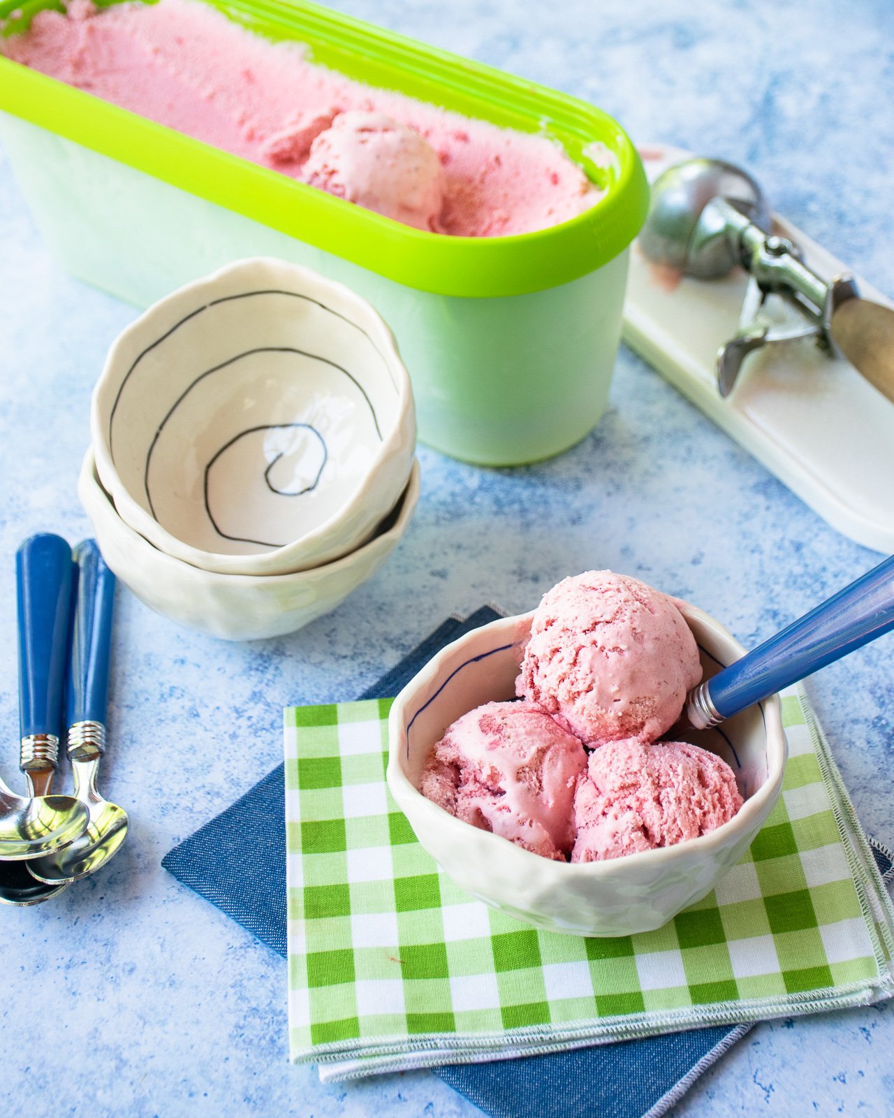 Homemade Strawberry Ice Cream  Blue Jean Chef - Meredith Laurence