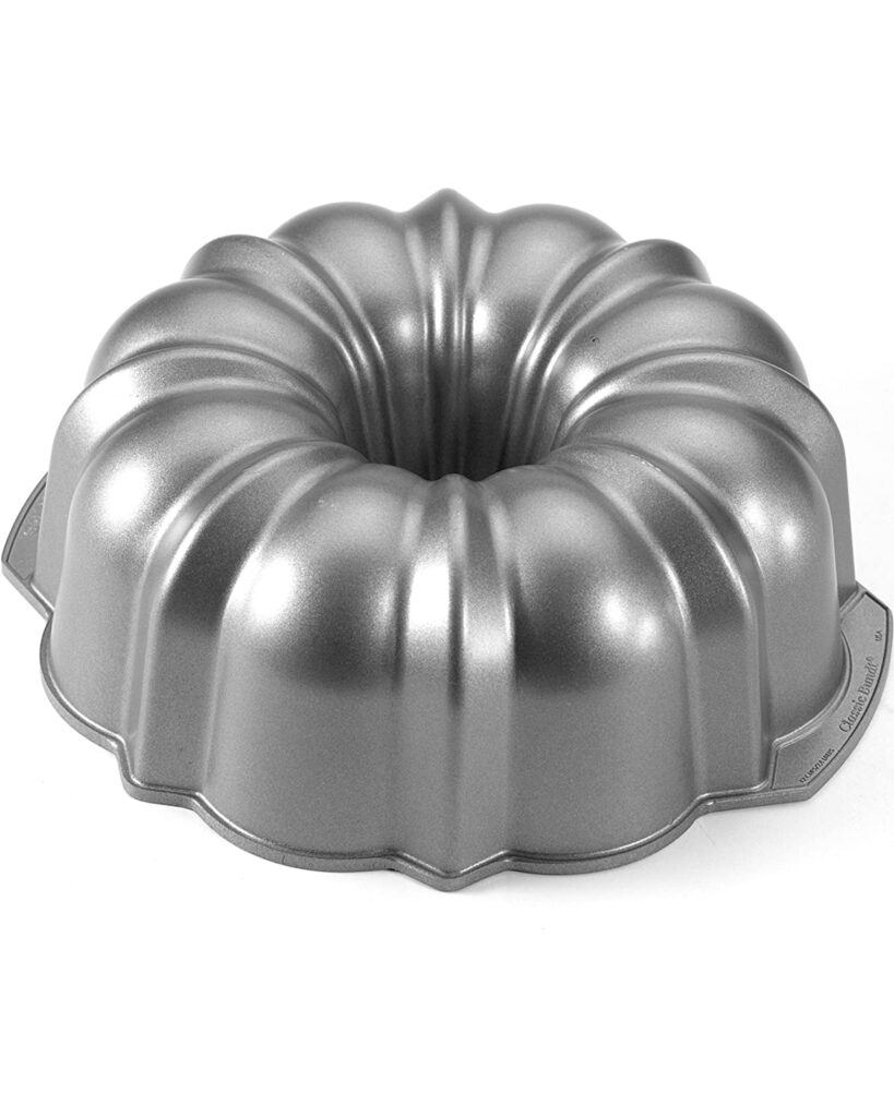 aluminum-bundt-pan-blue-jean-chef-meredith-laurence