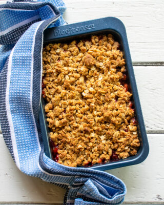 Strawberry Rhubarb Crisp