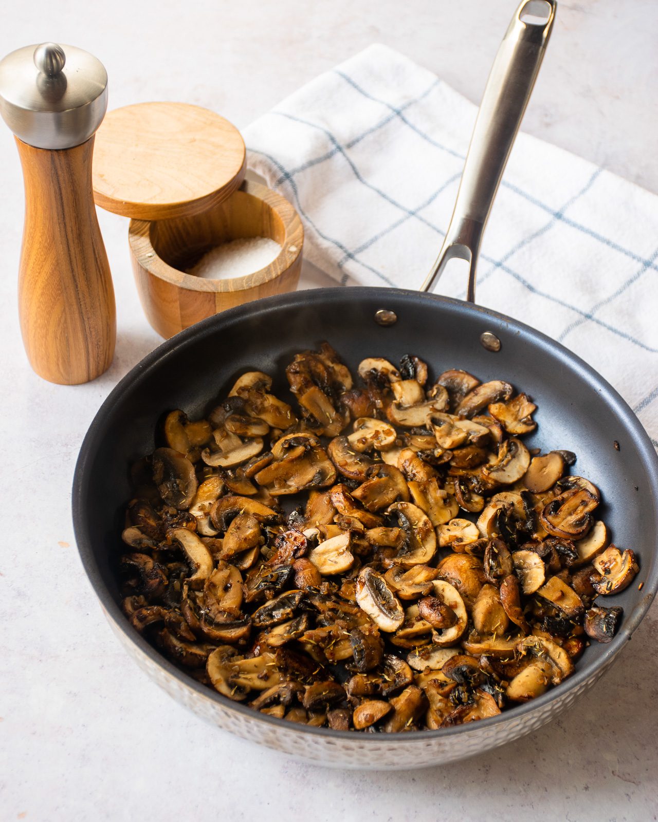 Easy Mushroom Sauce | Blue Jean Chef - Meredith Laurence
