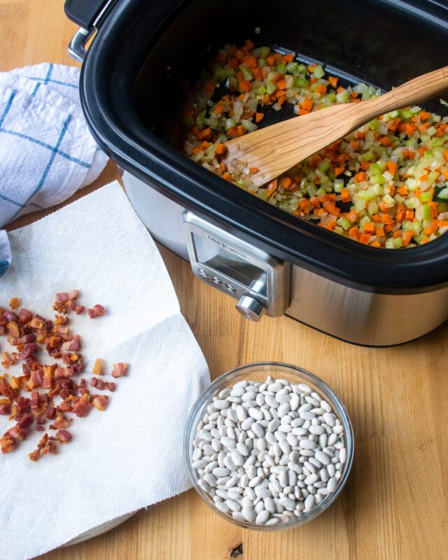 Slow Cooker Creamy White Beans Blue Jean Chef Meredith Laurence